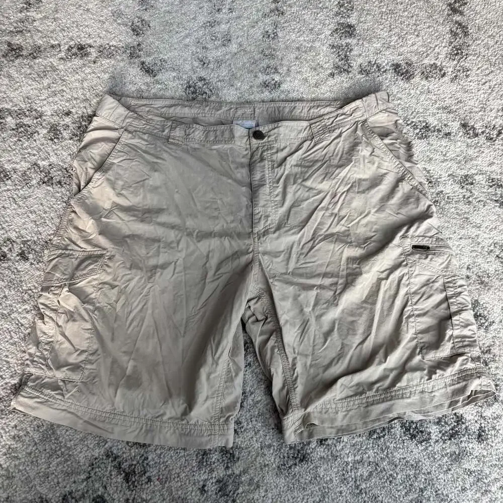 Gorpcore Columbia Omni-Shade Beige Cargo Shorts 🩳